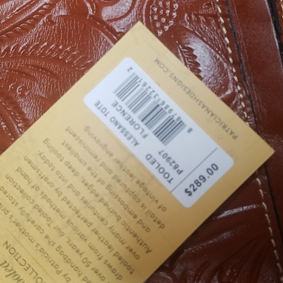 Patricia Nash alessano tooled tote NWT - Picture 3 of 8